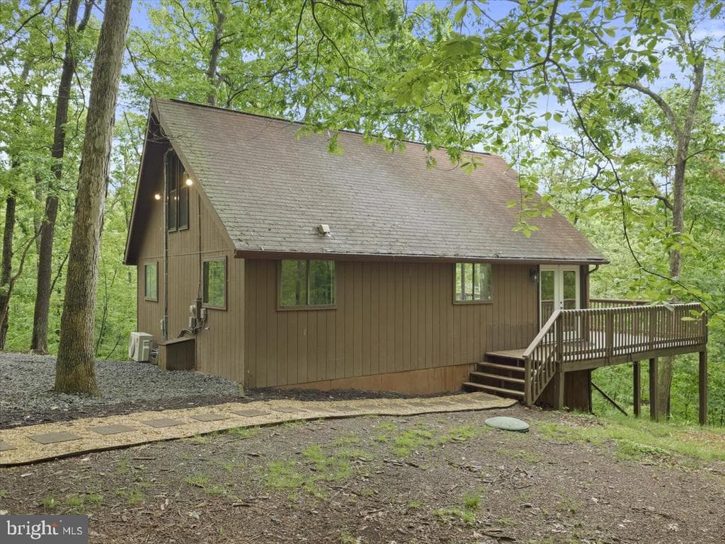 106 Monacan Trail photo 1