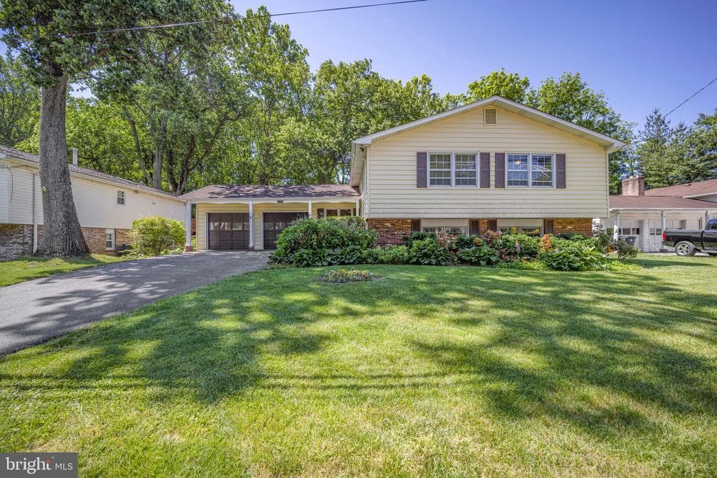 12403 Sir Lancelot Drive photo 1