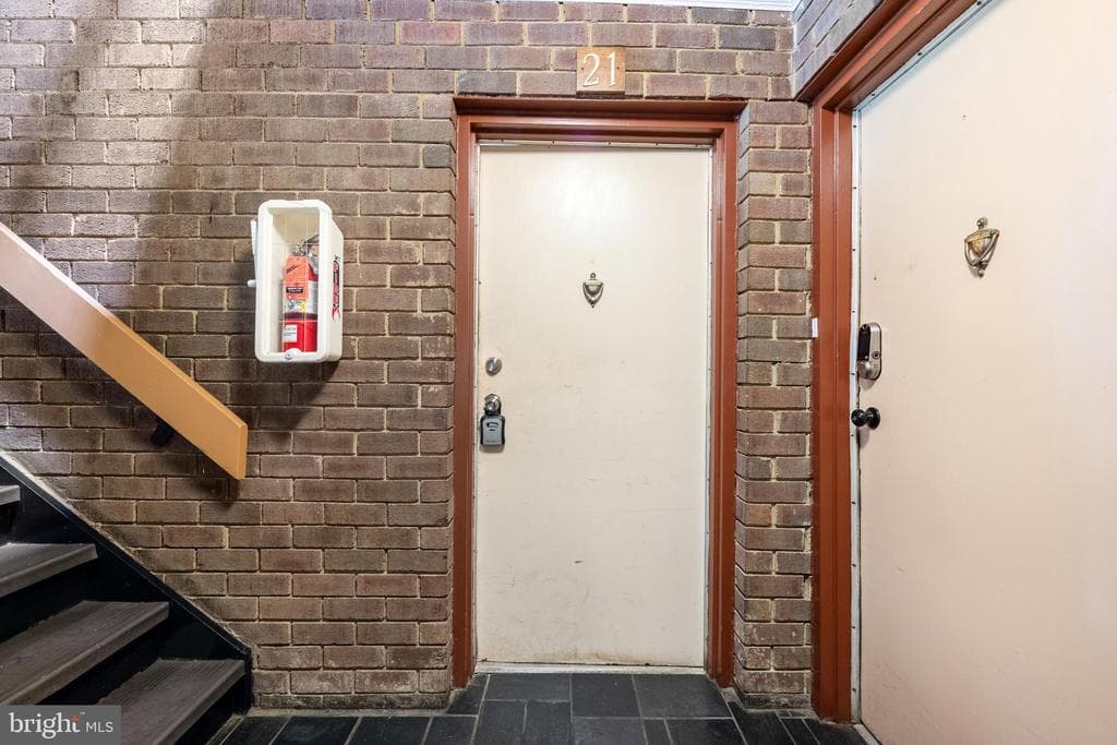 8721 Hayshed Lane #21 photo 1
