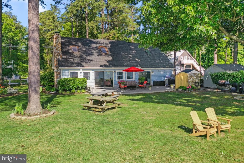 105 Bayview Lane photo 1