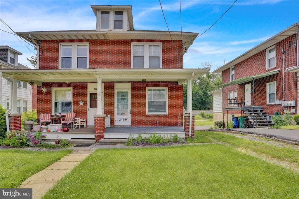 2500 Penn Ave photo 1