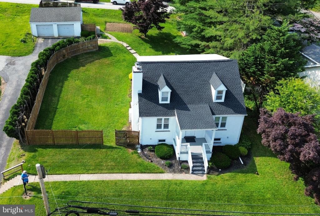 1202 Matsonford Road photo 1