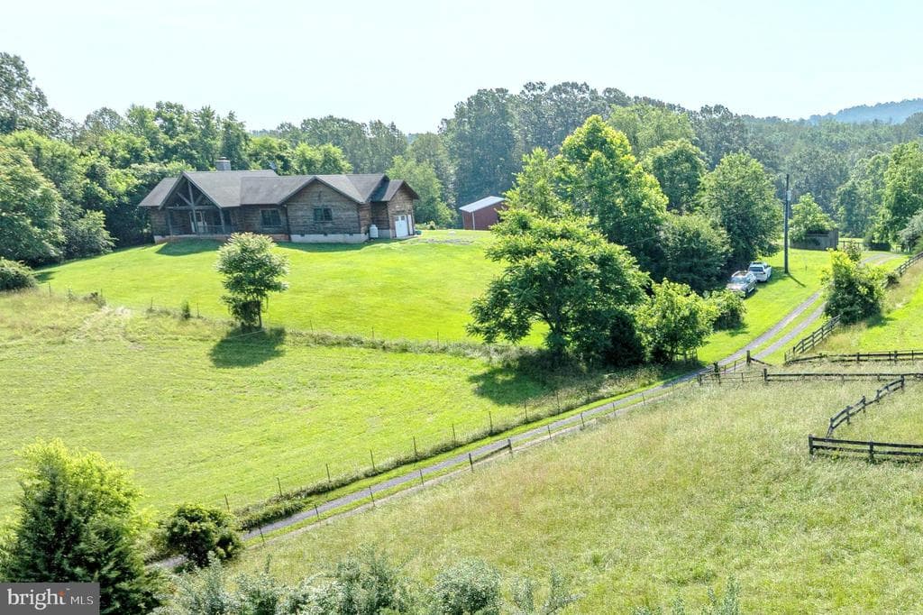 2250 Emerald Hill Road photo 1
