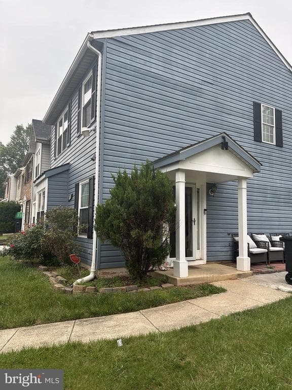 1821 Cedarwood Court photo 1