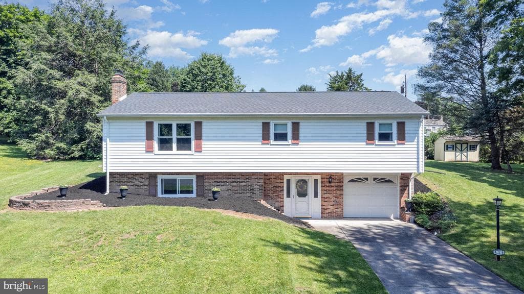 410 Erdman Drive photo 1