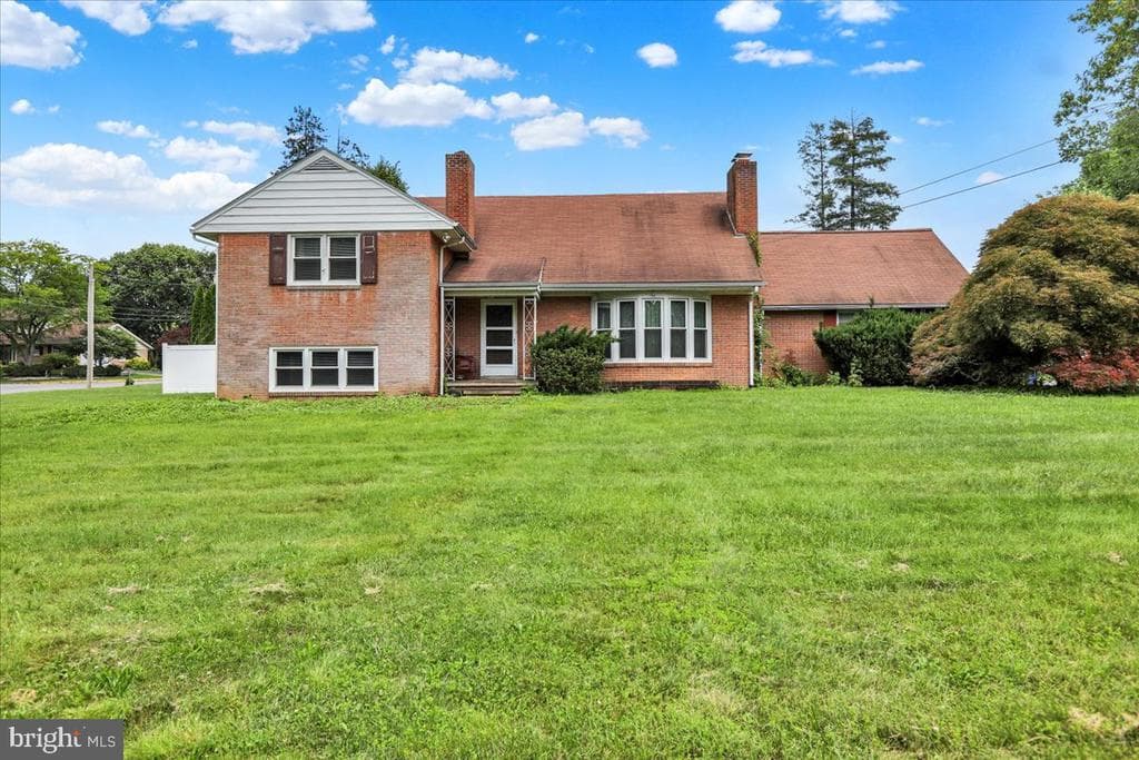 3225 Eisenbrown Road photo 1