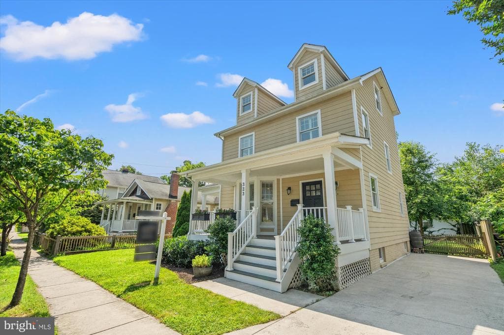 323 Clifford Avenue photo 1