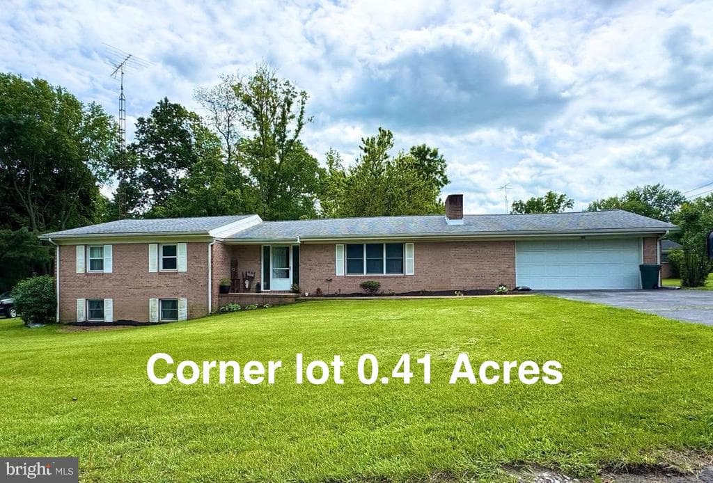 103 Myriah Drive photo 1