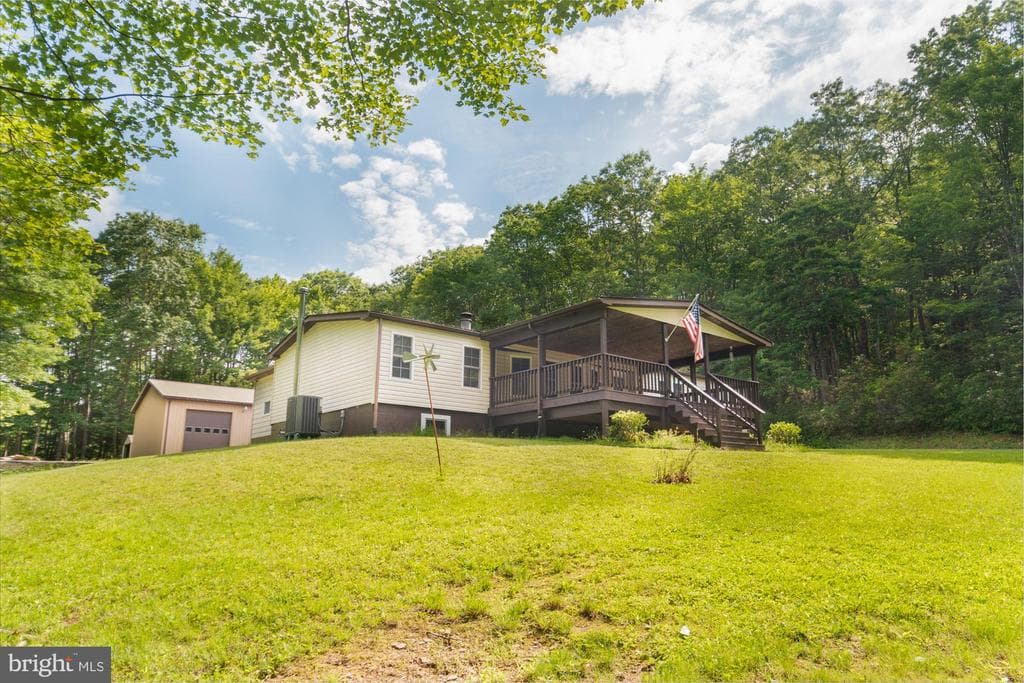 258 Scenic Drive photo 1