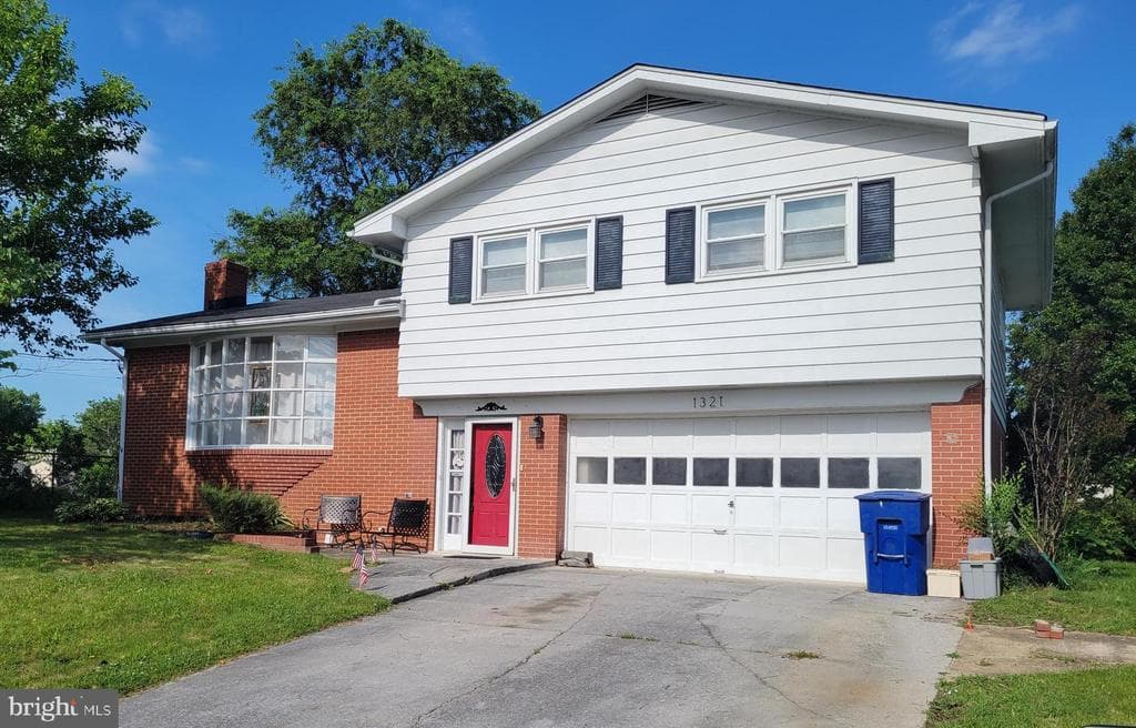 1321 Woodside Avenue photo 1