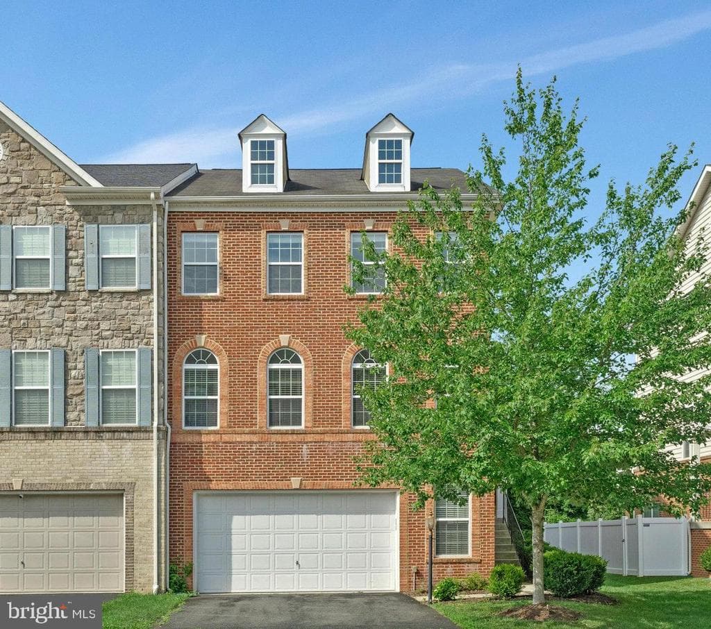 1787 Moultrie Terrace NE photo 1