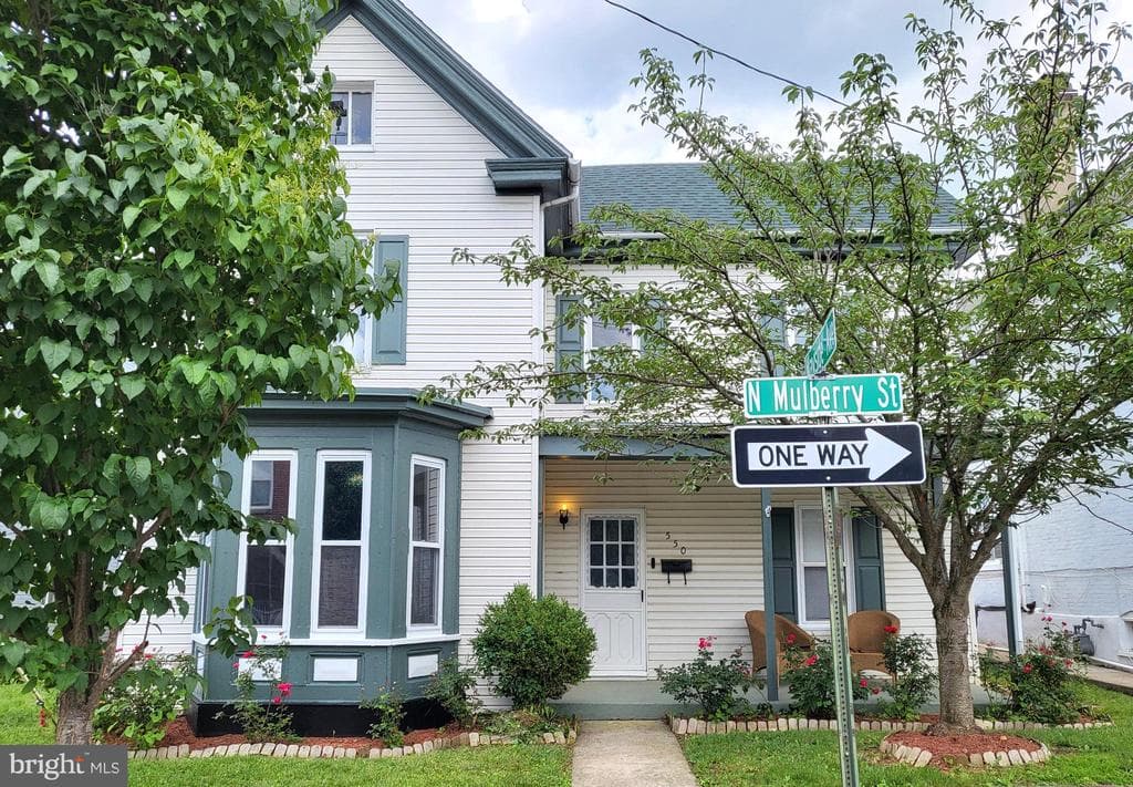 550 N Mulberry Street photo 1