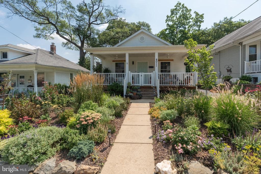 4011 37th Street photo 1
