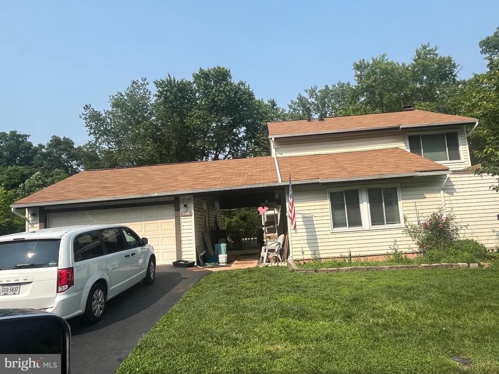 446 Sugarland Run Drive photo 1