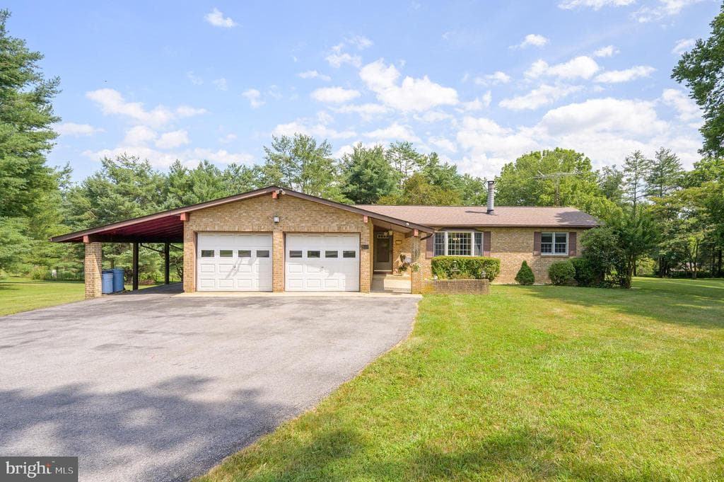 314 Macbeth Drive photo 1