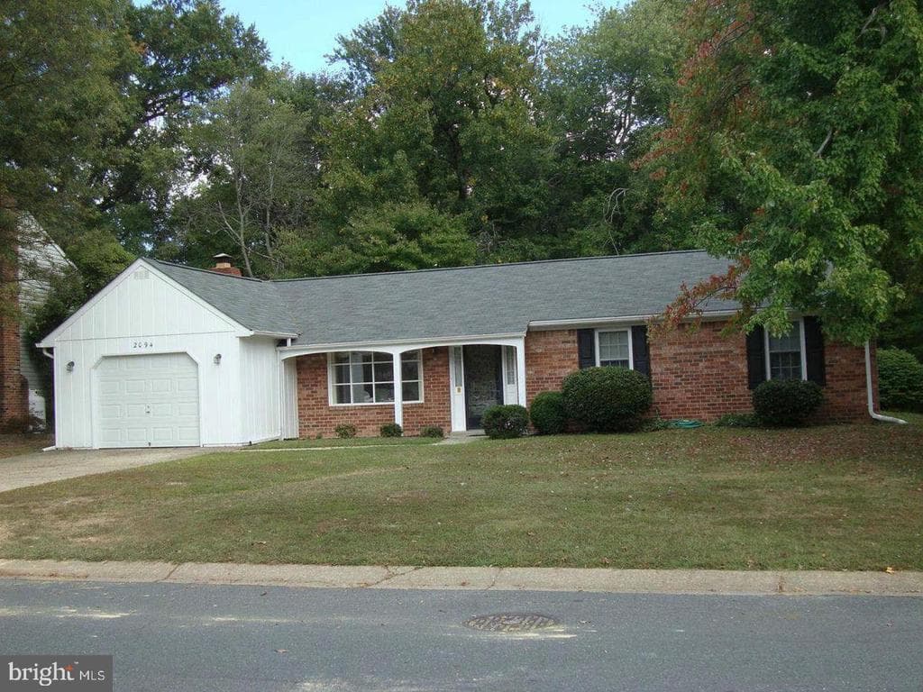 2094 Chapelside Court photo 1