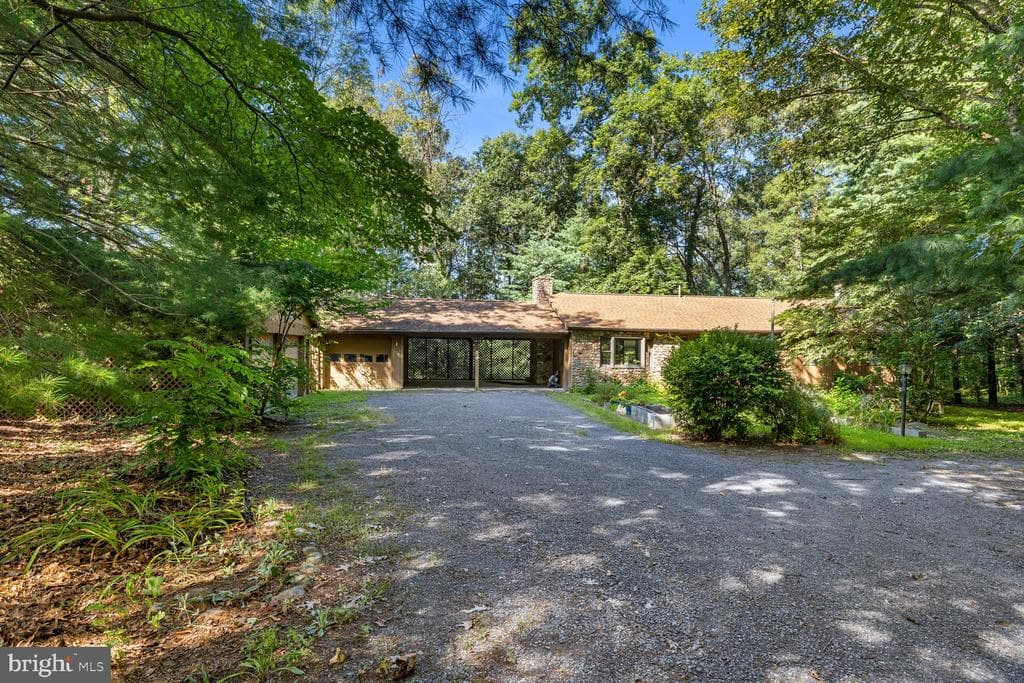 1819 Patmos Road photo 1