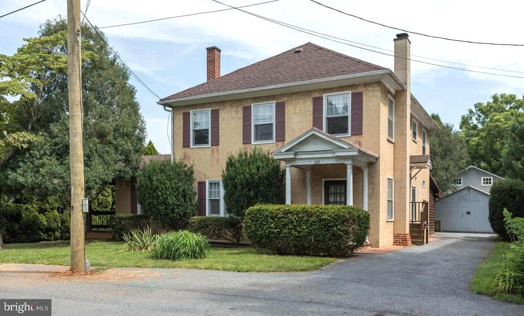 218 Treadwell Street photo 1