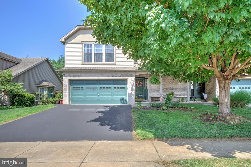 75 Gentleness Drive photo 1