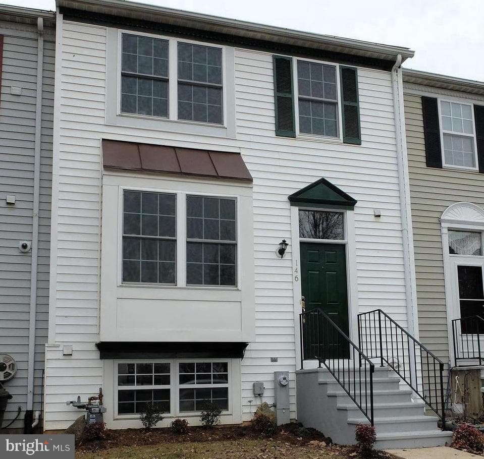 146 Remington Circle photo 1