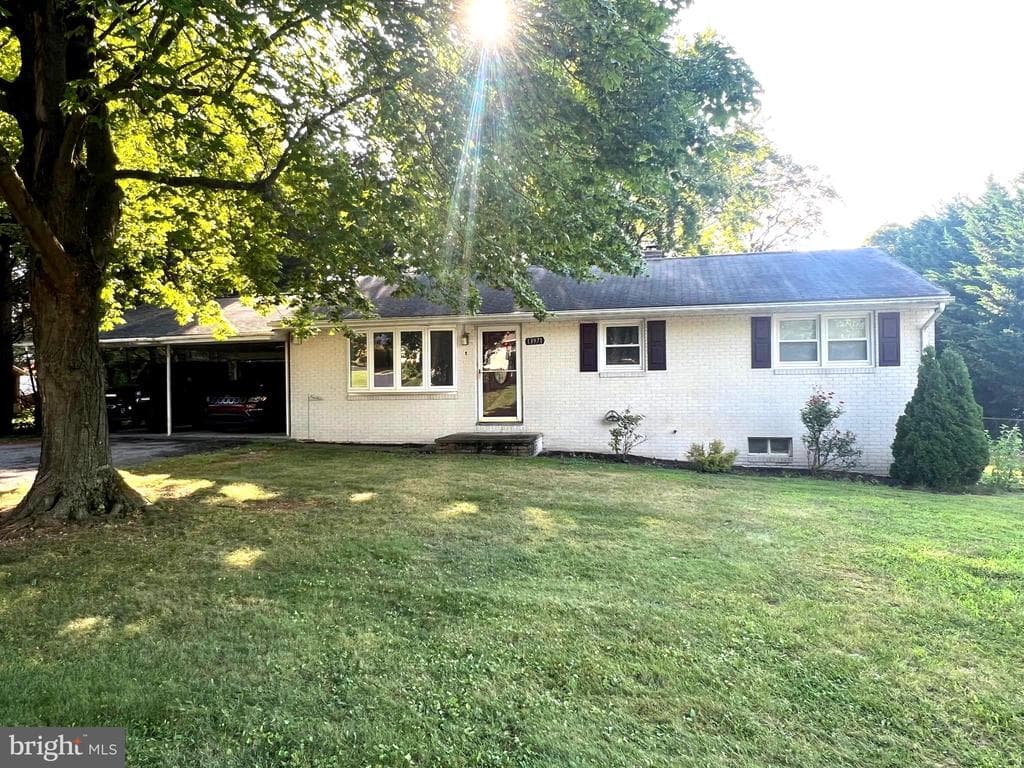 13971 Crest Avenue photo 1
