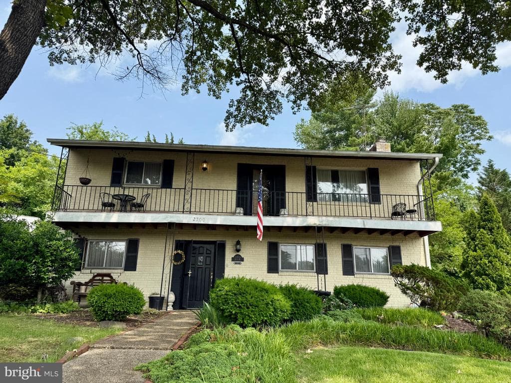 2700 Bryan Place photo 1