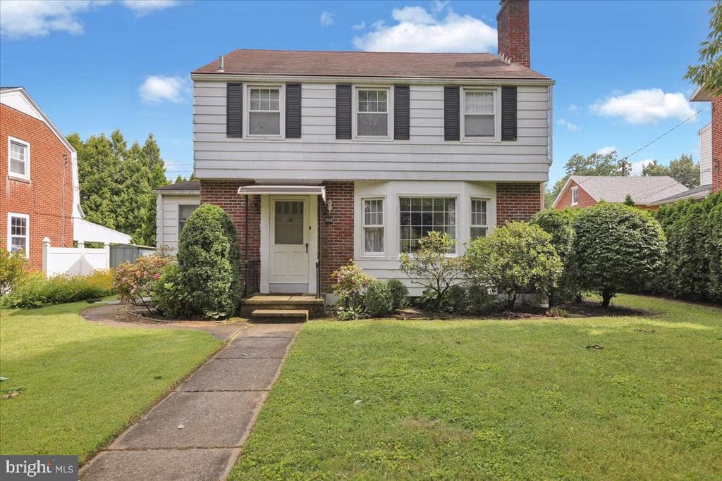 1510 Garfield Avenue photo 1