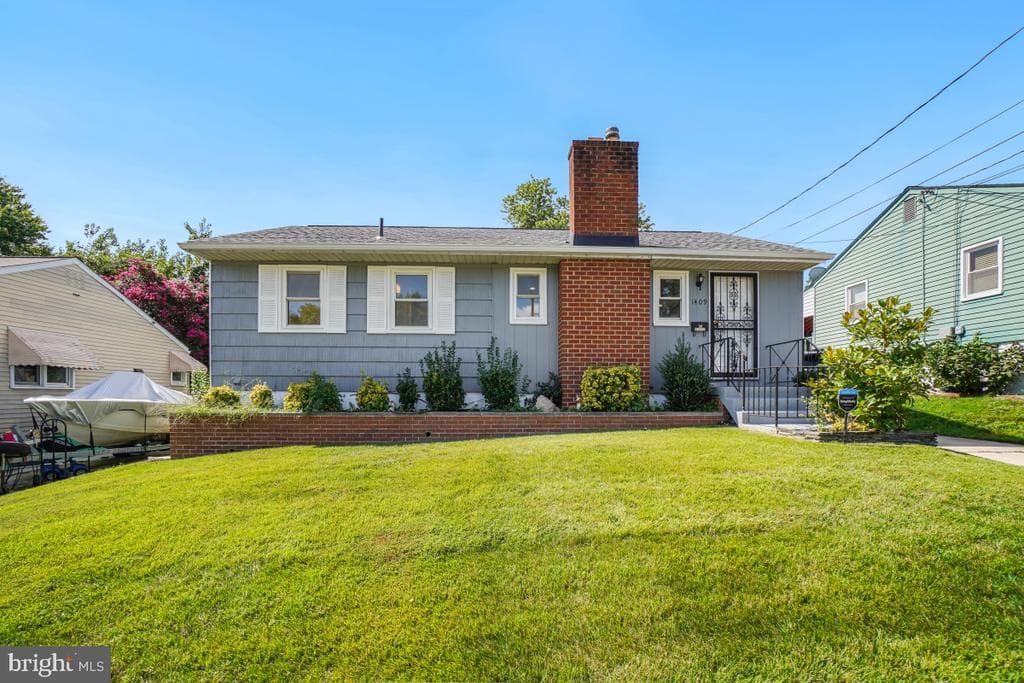 1409 Torrey Place photo 1