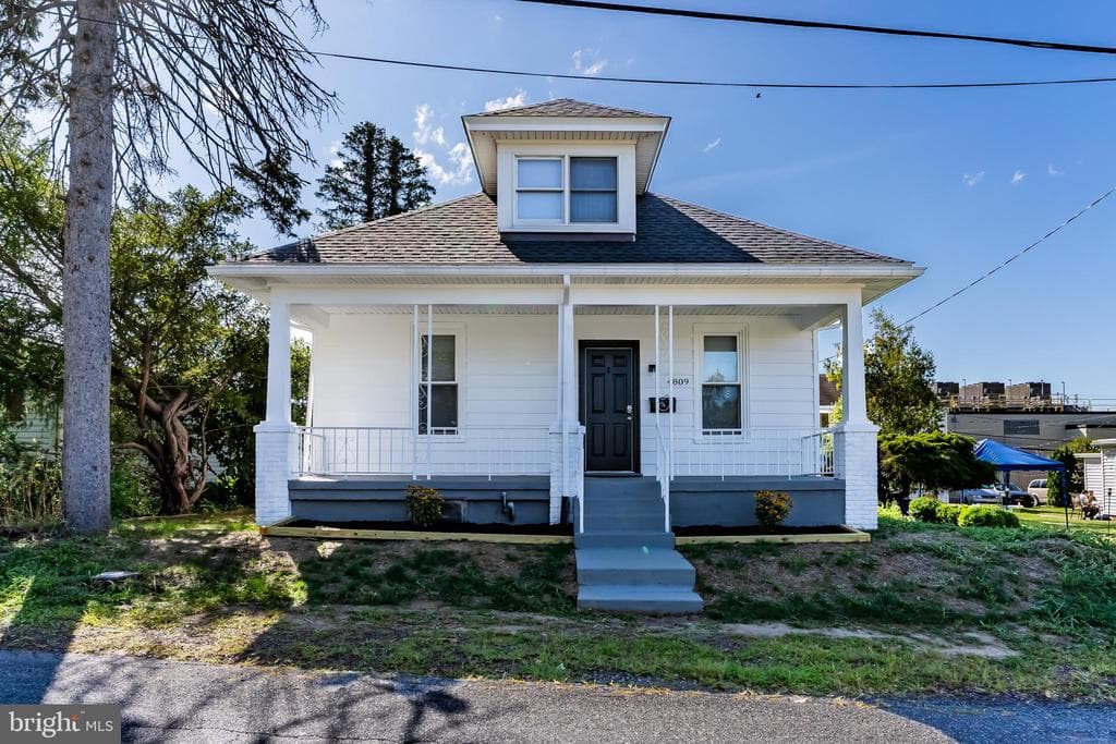 4809 Orchard Street photo 1