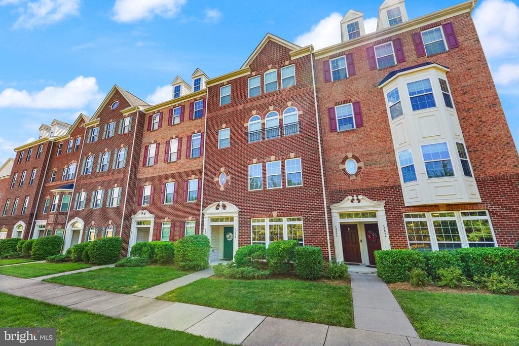 43846 Artsmith Terrace photo 1