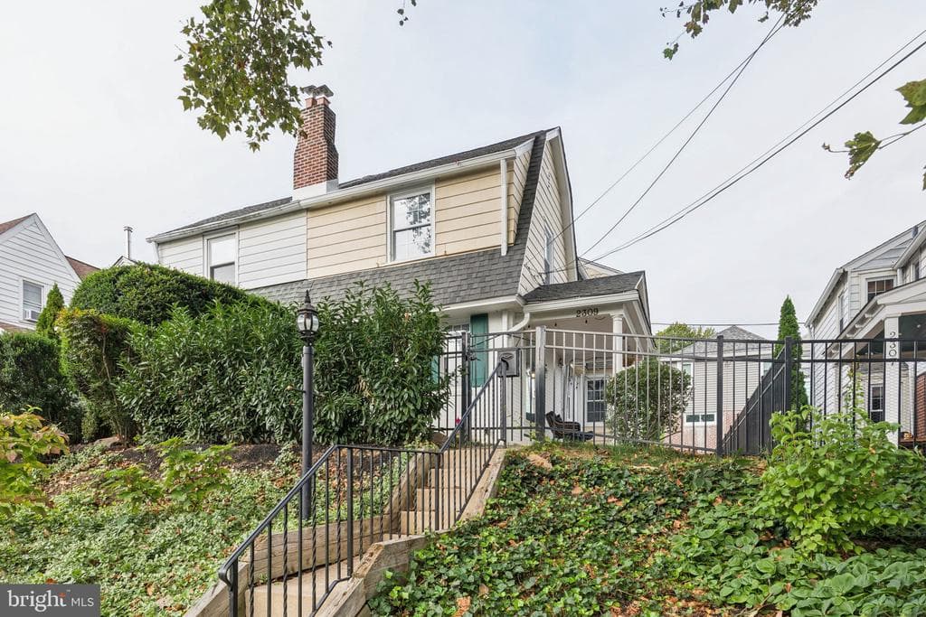2309 Belmont Avenue photo 1