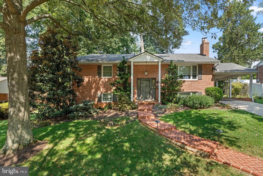 7426 Tower Street photo 1