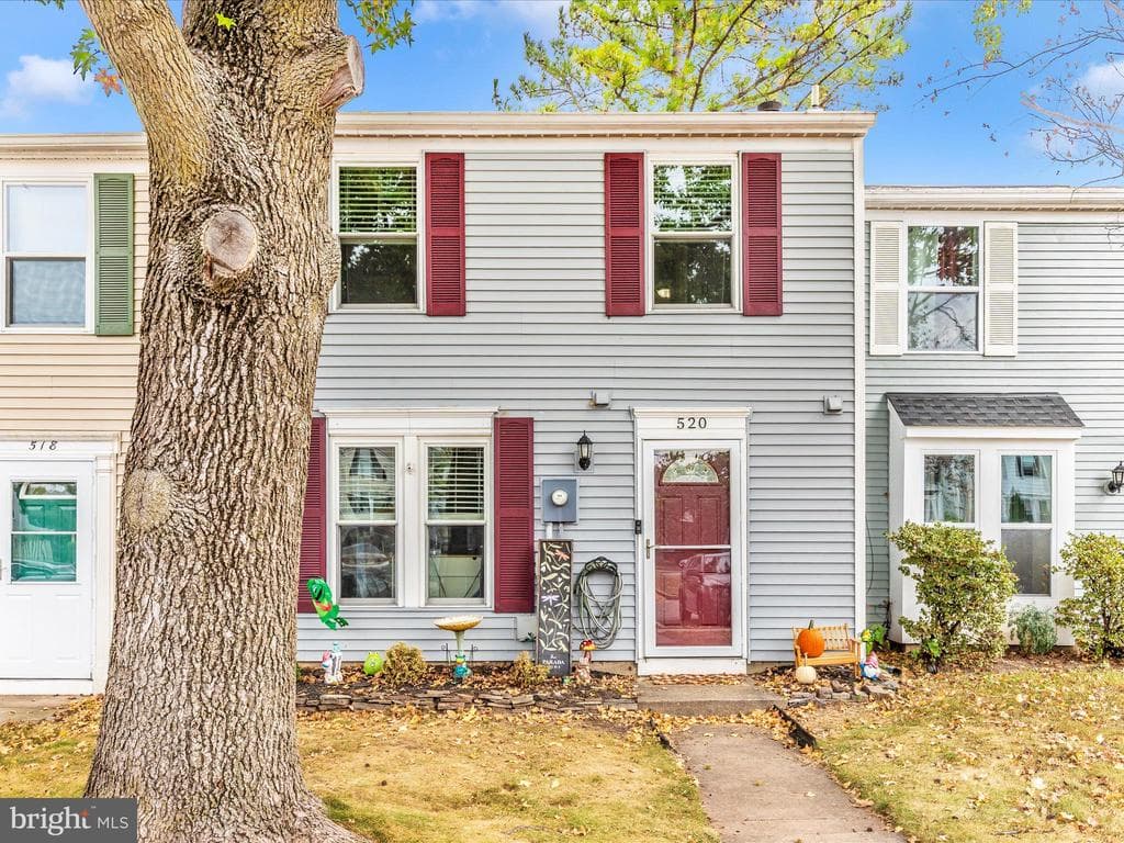 520 Riggs Court photo 1