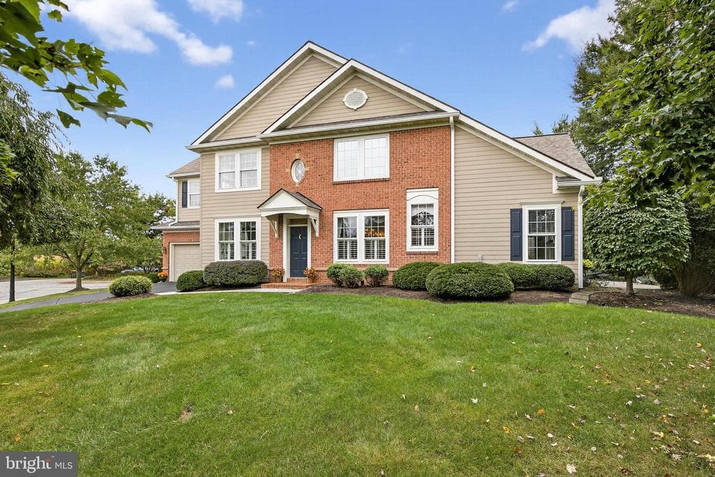 30 Farmview Lane photo 1