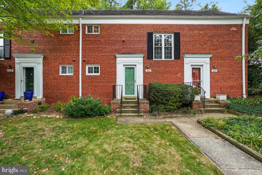 1640 Fitzgerald Lane photo 1