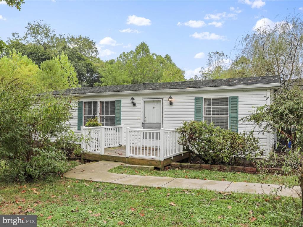 52 Pleasant Hill Road photo 1