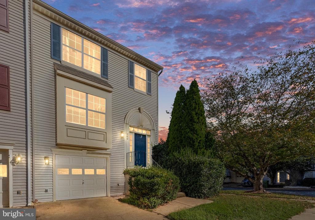 209 Backridge Court photo 1