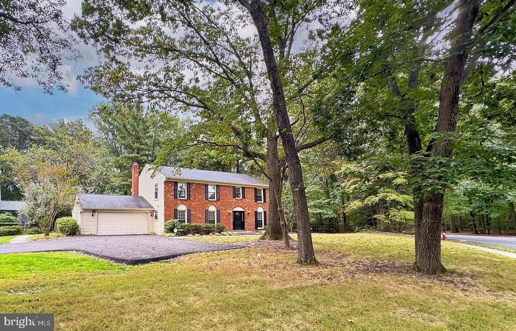 2015 Soapstone Drive photo 1