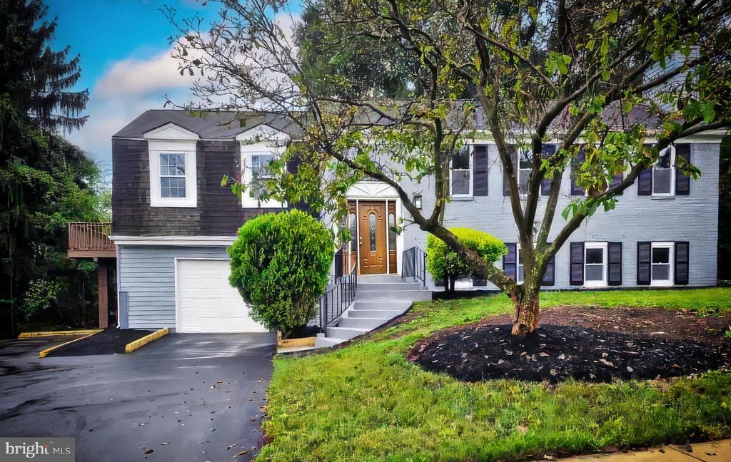 315 Bentwood Drive photo 1