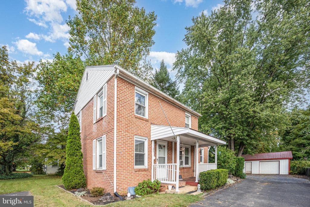 504 Hogestown Road photo 1