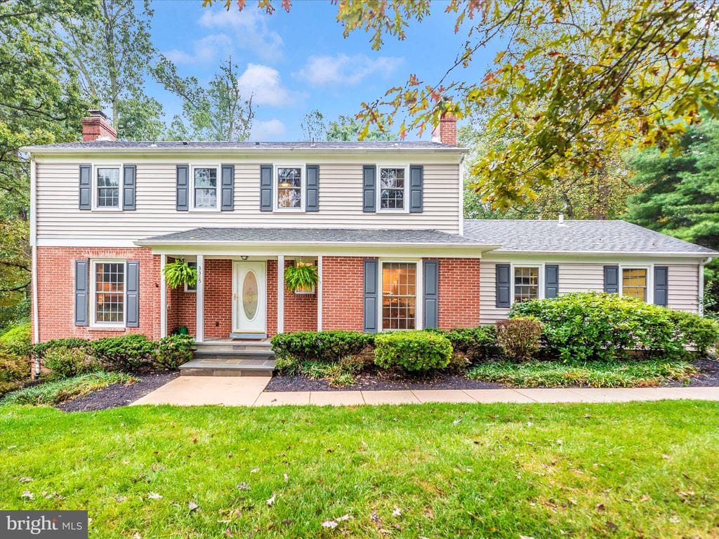 3315 Sharp Court photo 1