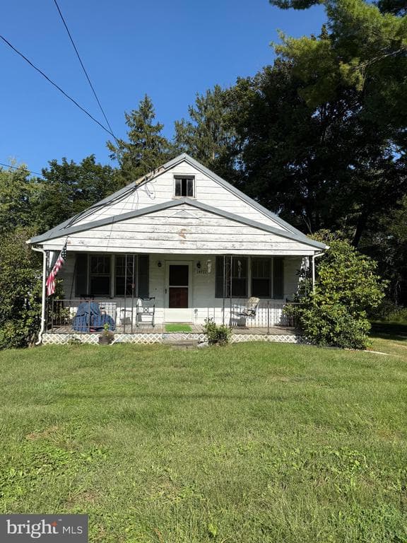 14977 Leetown Road photo 1