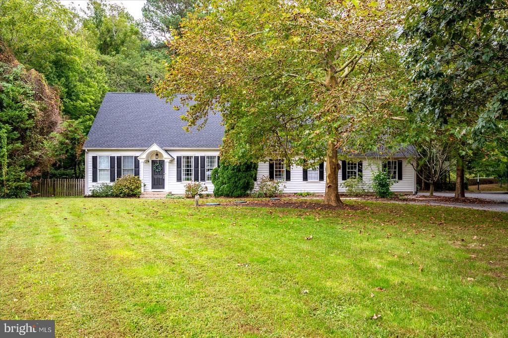 5973 Smithys Lane photo 1