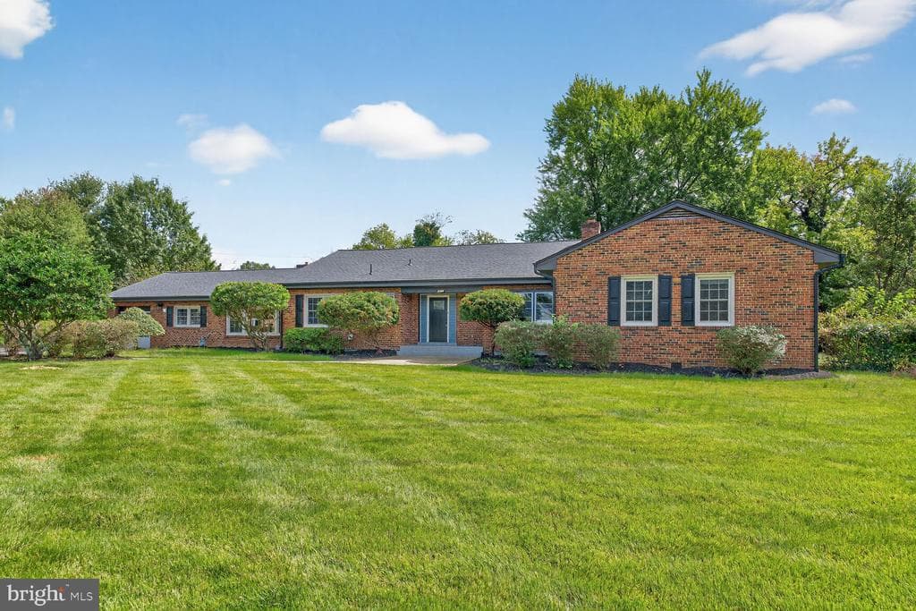 3612 Swann Road photo 1