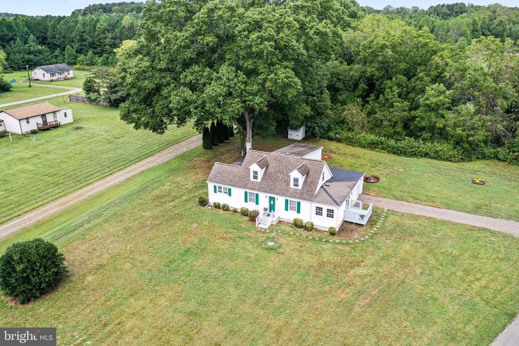 1678 Weems Road photo 1