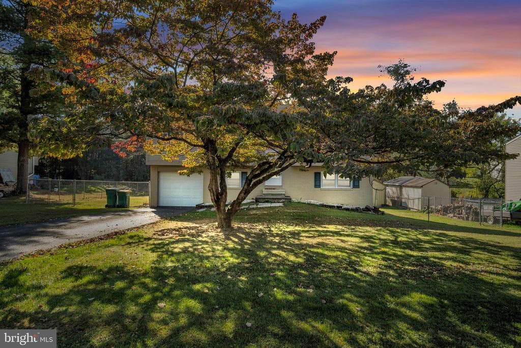 3912 Brookridge Drive photo 1