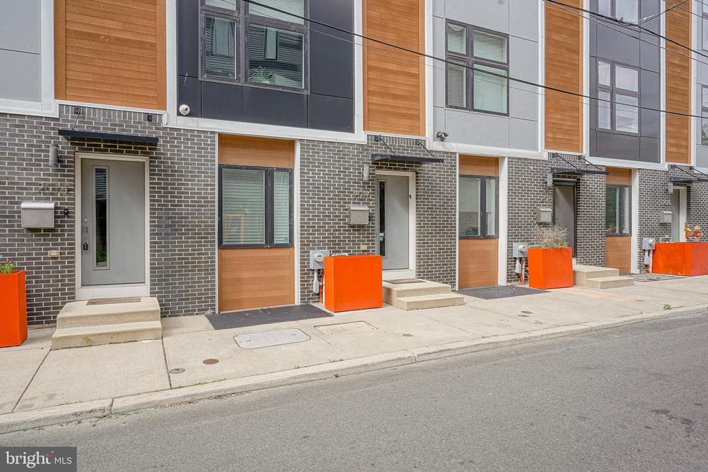 2016 Blair Street photo 1