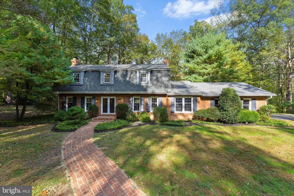 7917 Manor House Drive photo 1