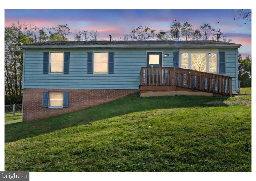 13174 Gruber Road photo 1