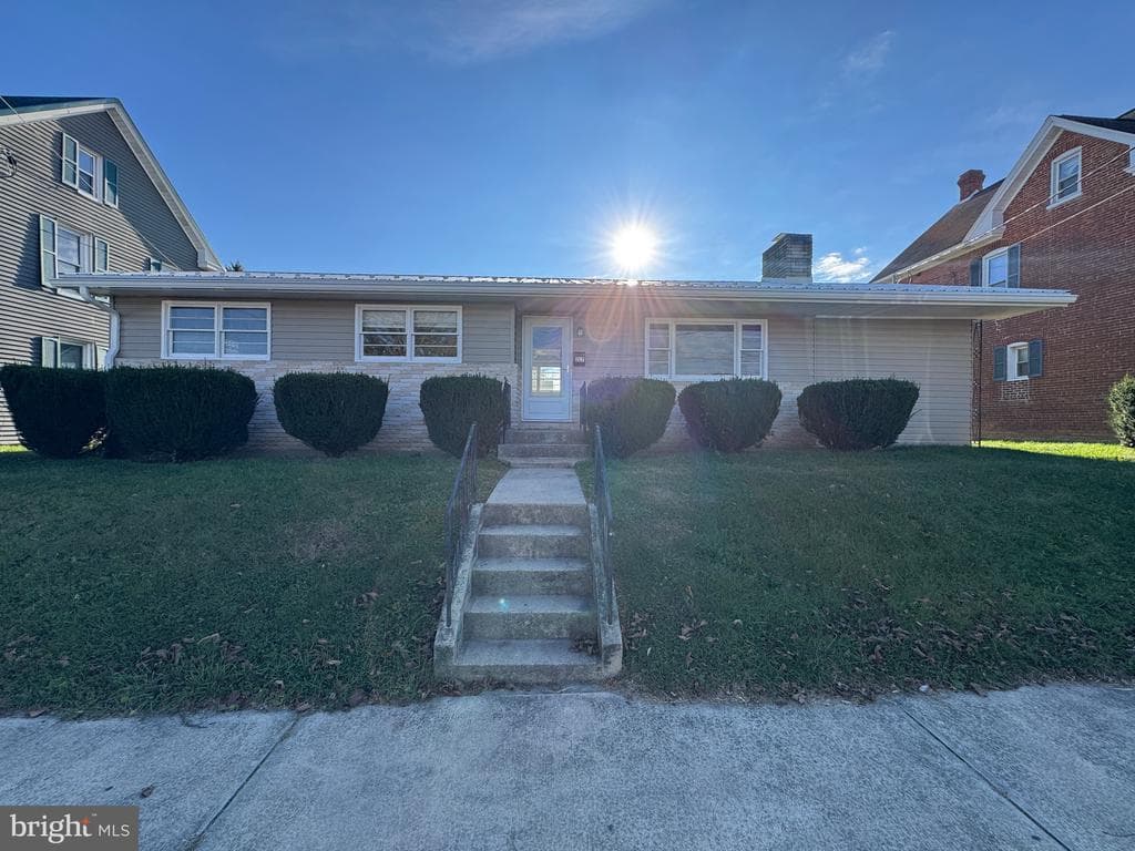 217 Fairview Avenue photo 1
